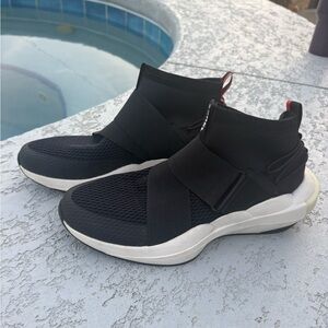 Sorel Black Women’s Explorer Sneakers